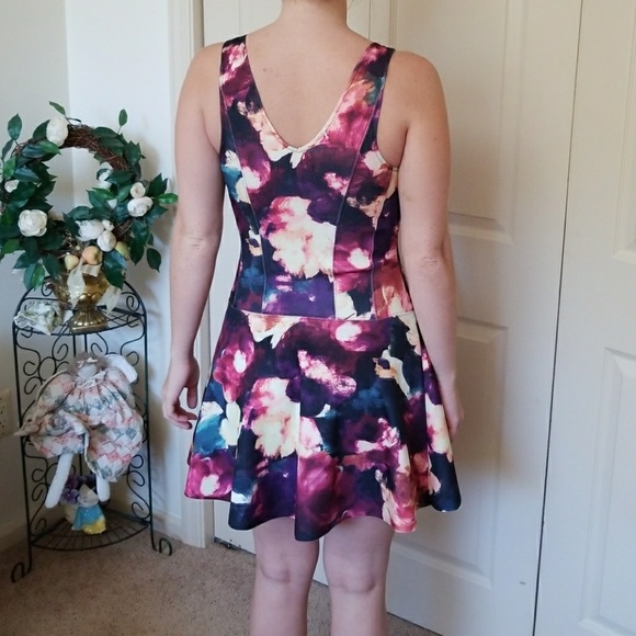 Abercrombie Fit and Flare Dress - Picture 2 of 7